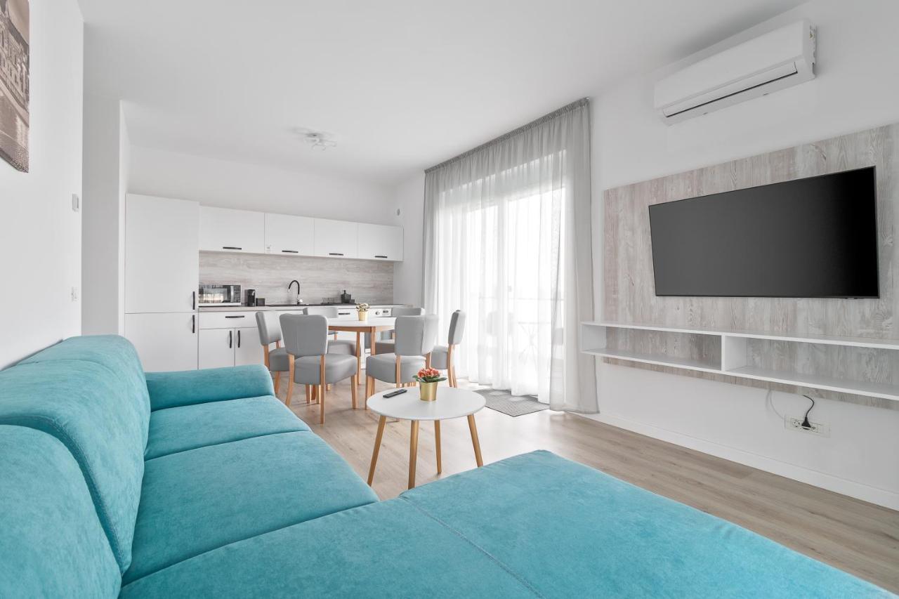 Grand Hill Flats Lägenhet Oradea Exteriör bild