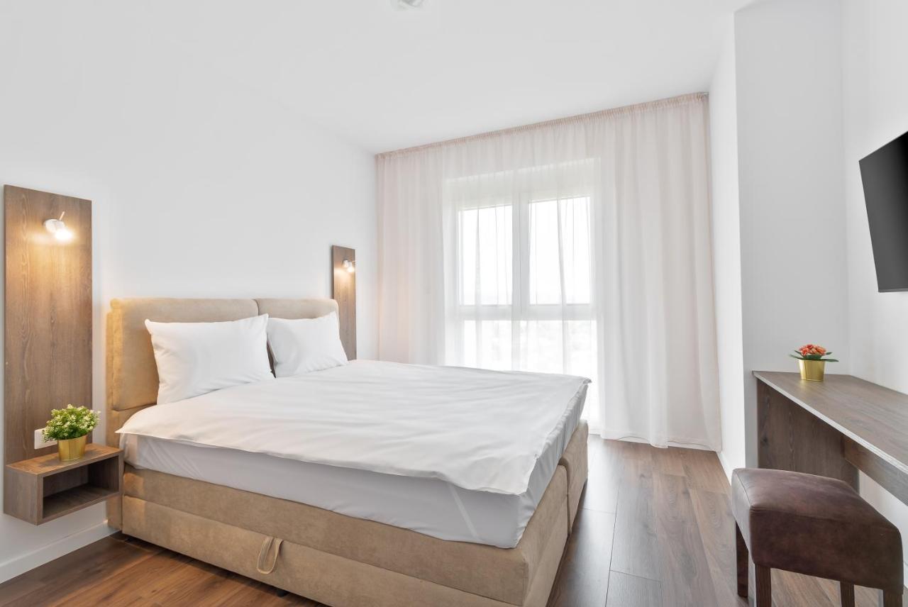 Grand Hill Flats Lägenhet Oradea Exteriör bild