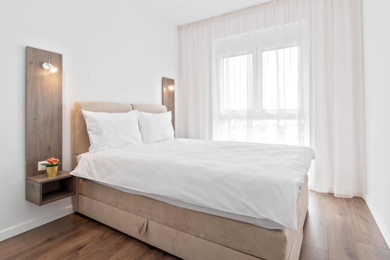 Grand Hill Flats Lägenhet Oradea Exteriör bild