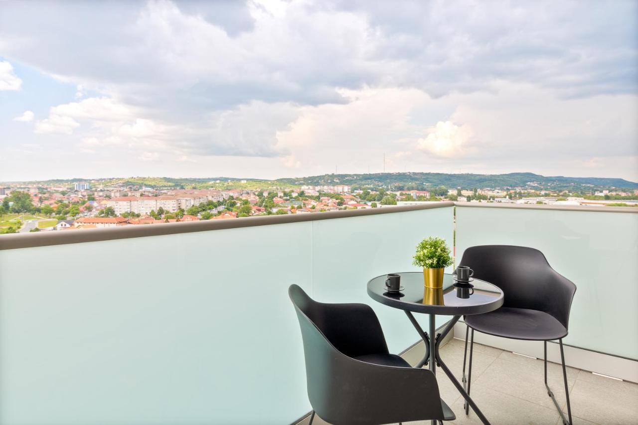 Grand Hill Flats Lägenhet Oradea Exteriör bild