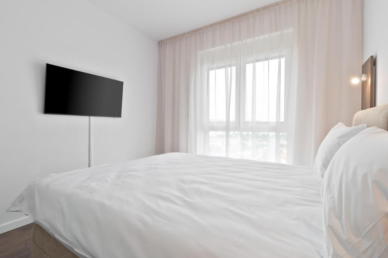 Grand Hill Flats Lägenhet Oradea Exteriör bild