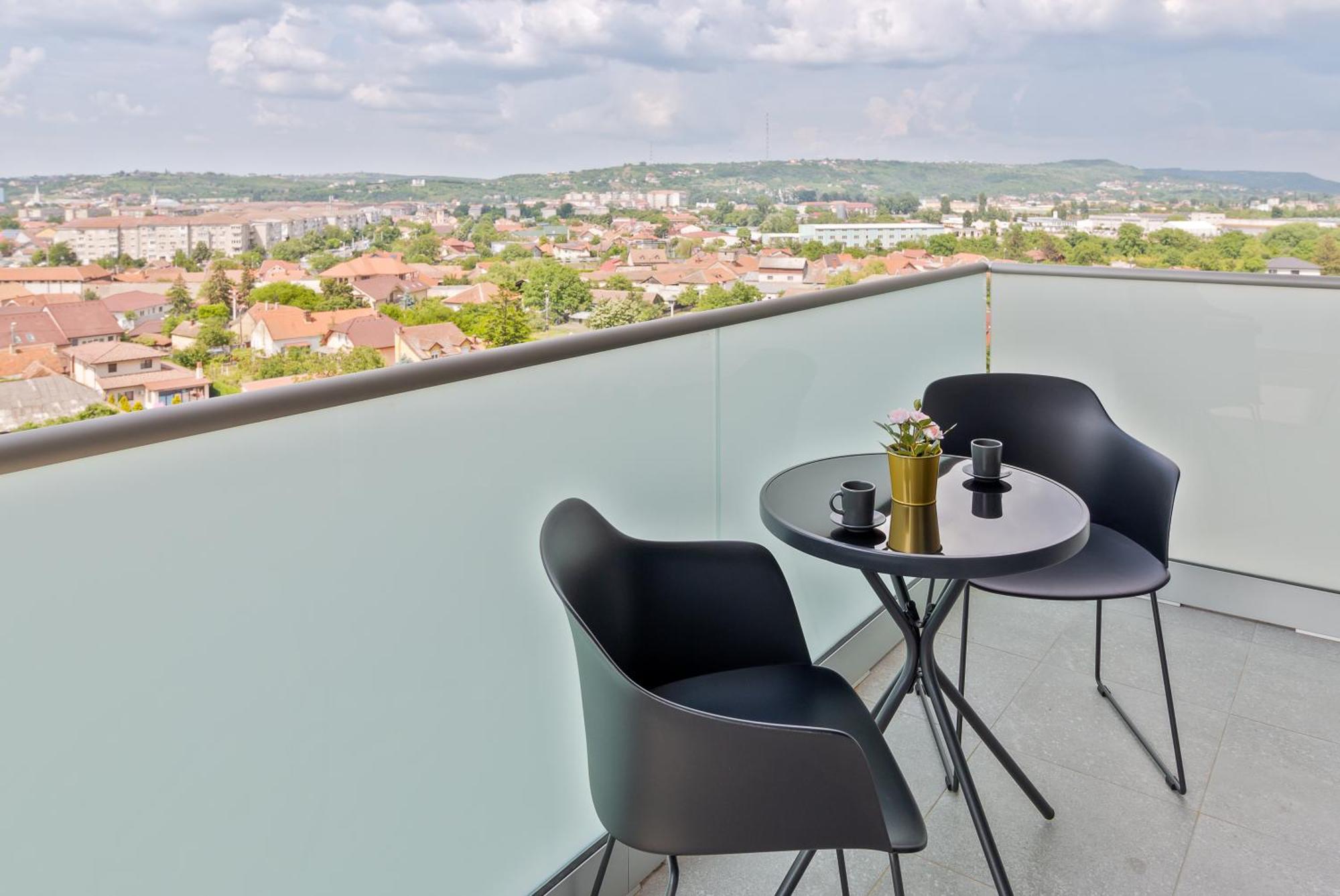 Grand Hill Flats Lägenhet Oradea Exteriör bild
